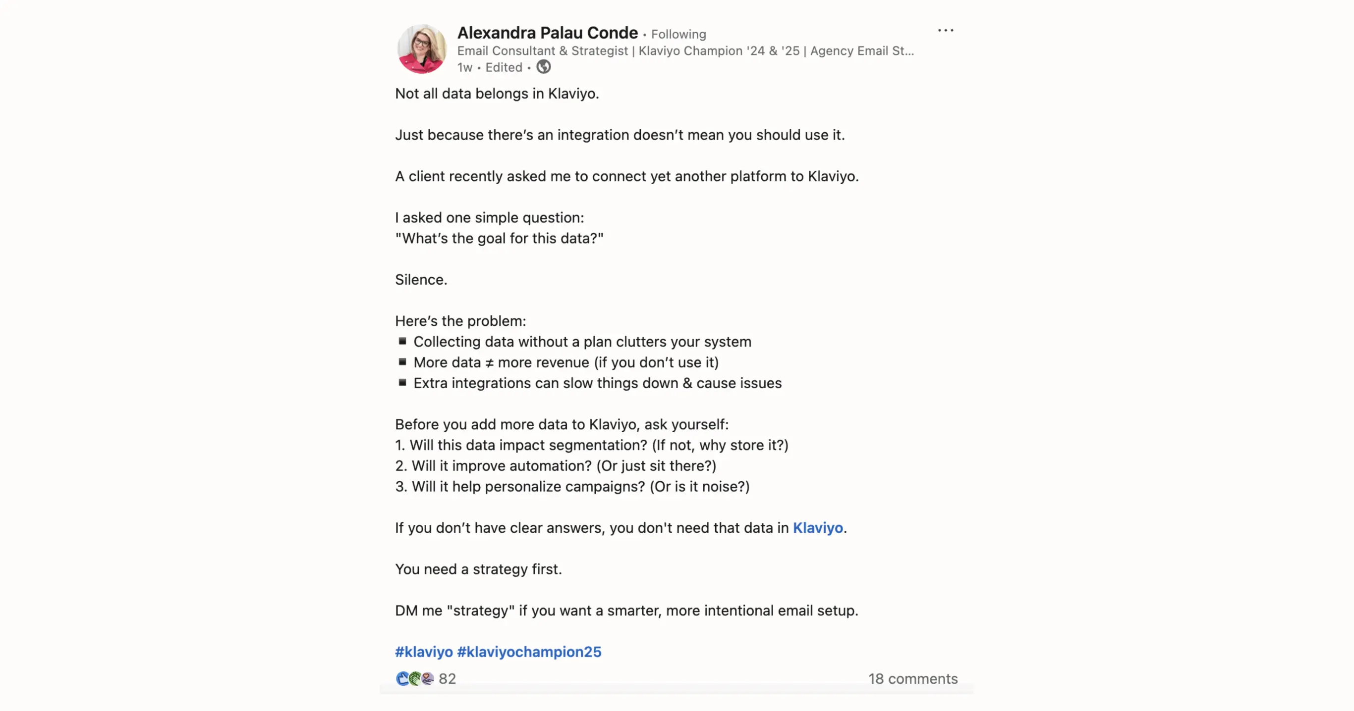 Post di Alexandra Palau Conde su LinkedIn che discute l'importanza di avere una strategia per l'integrazione dei dati in Klaviyo.